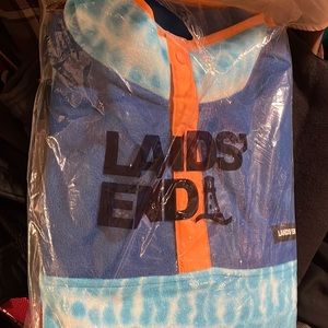 A Pajamas shirt/ comfy long sleeve sweater